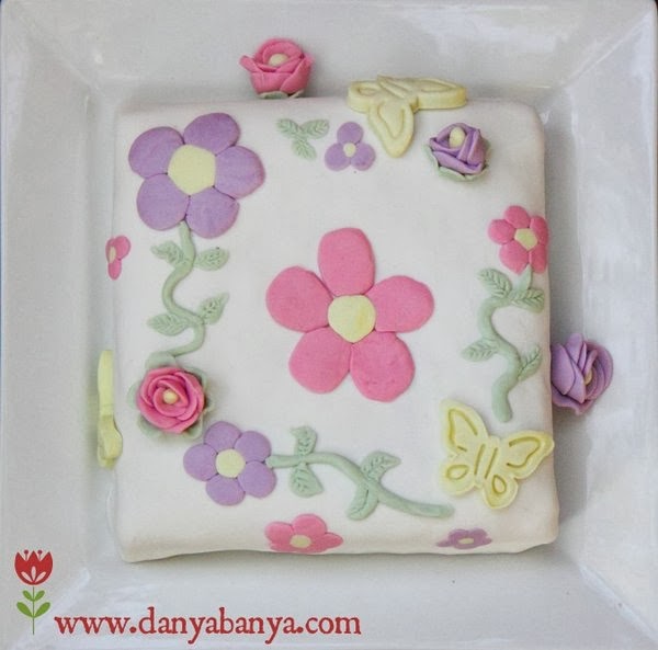 Floral cake