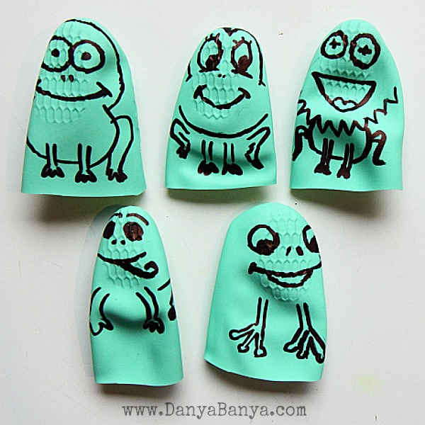 Five frog finger puppets