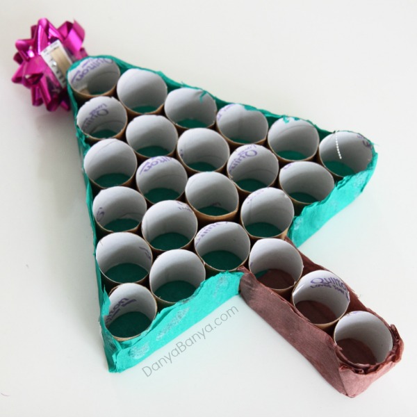 DIY toilet paper roll advent calendar Christmas tree