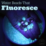 Water beads that fluoresce