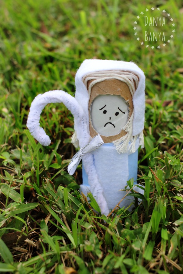 Sad little bo peep has lost her sheep