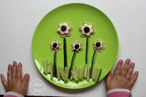 Healthy flowers snack for kids