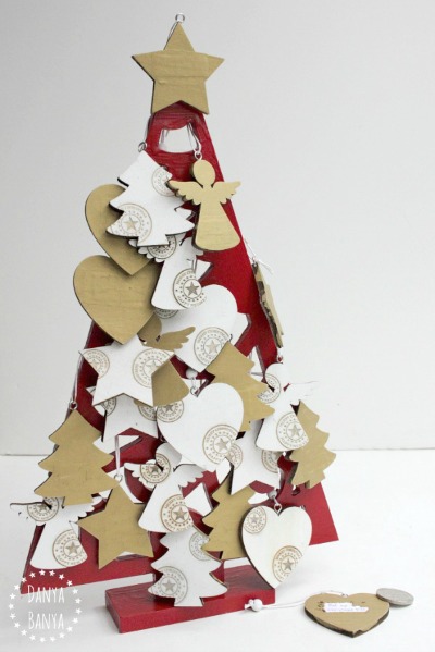 Scratch off Christmas activity advent calendar using beautiful wooden ornaments from Spotlight