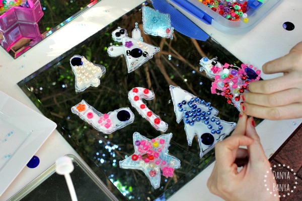 Creating window cling decorations for Christmas