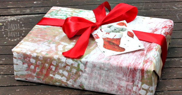 Upcycled Christmas cards as gift tags