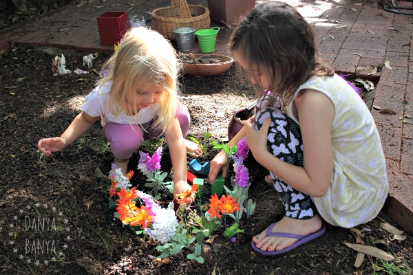 Imaginative fairy play in the dirt