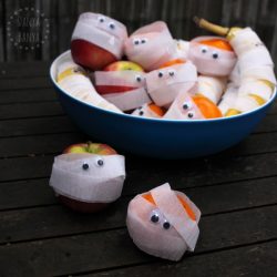 Fruit Bowl Mummies - healthy Halloween snacks for kids