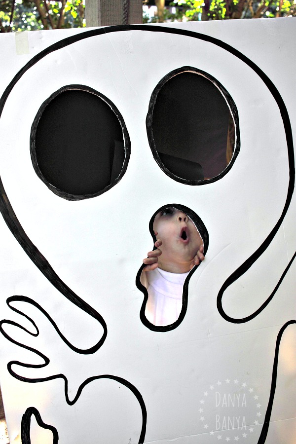 ghost-photo-prop-idea