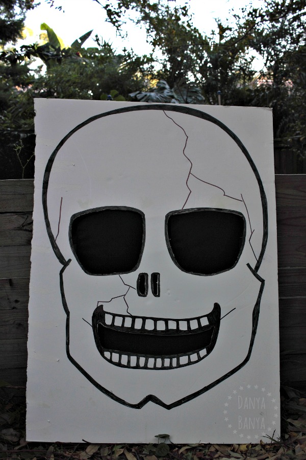skull bean bag toss game board