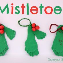 DIY Mistletoe baby toddler footprint decorations